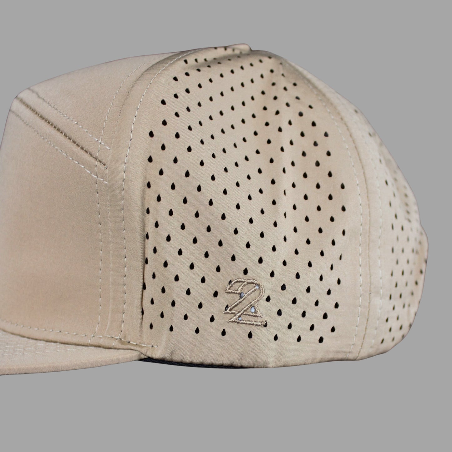 Deuces Logo Performance Hat (Camel)