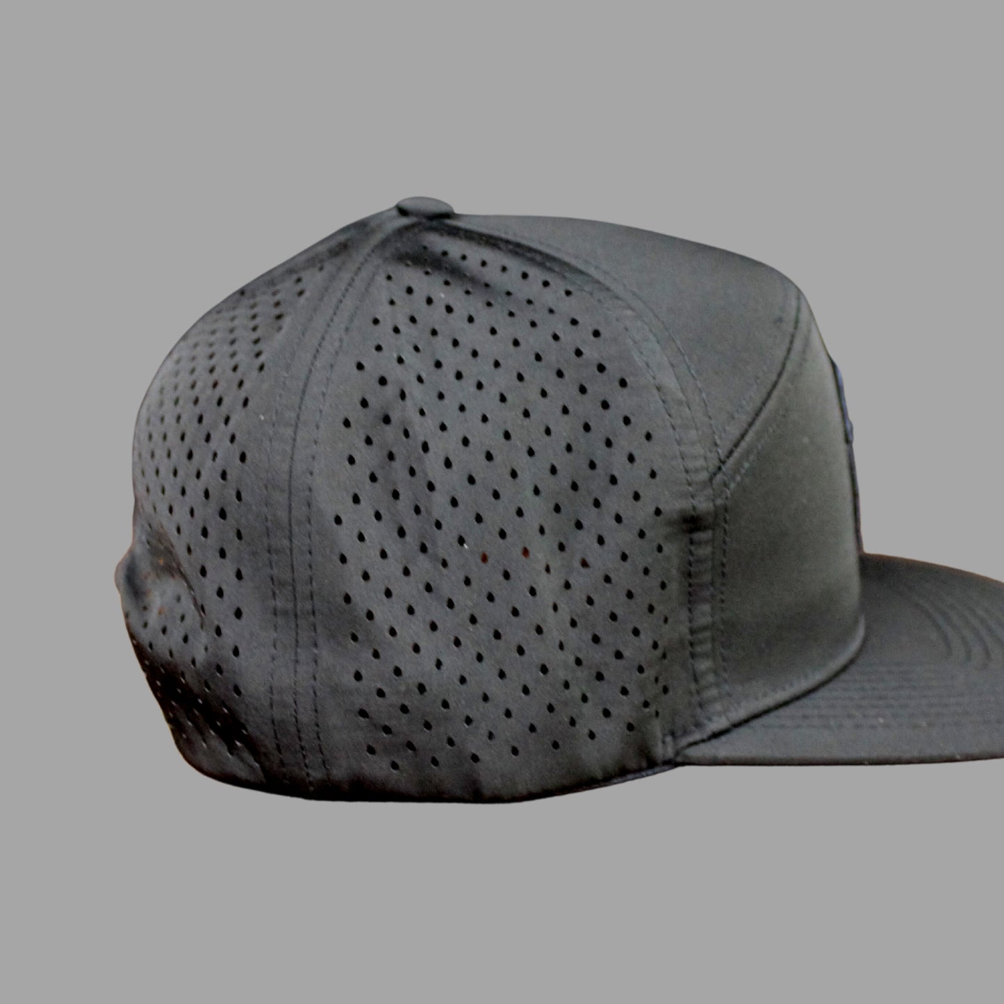 Deuces Logo Performance Hat (Black)